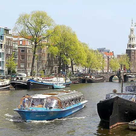 Botel Houseboat William & Houseboat Arthur *