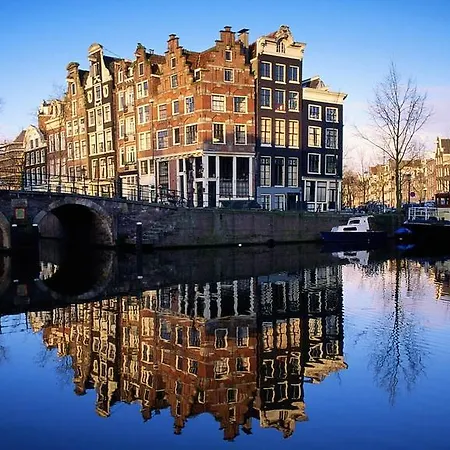 Houseboat William & Houseboat Arthur