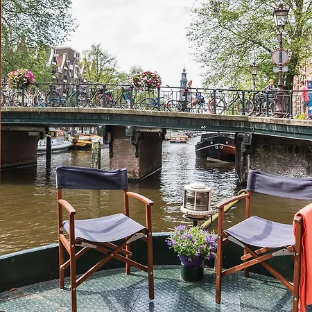 Houseboat William & Houseboat Arthur Botel