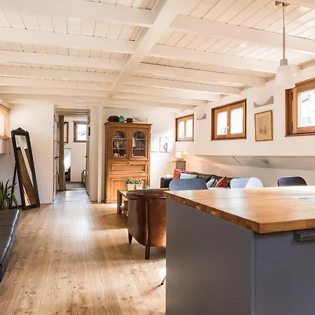 Houseboat William & Houseboat Arthur