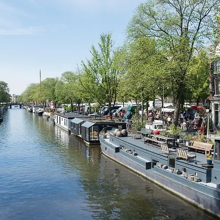 Houseboat William & Houseboat Arthur 보트호텔