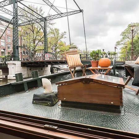 Houseboat William & Houseboat Arthur Botel