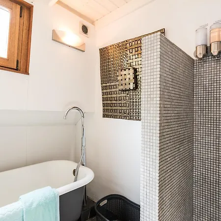 Houseboat Prince William & Houseboat Prince Arthur *