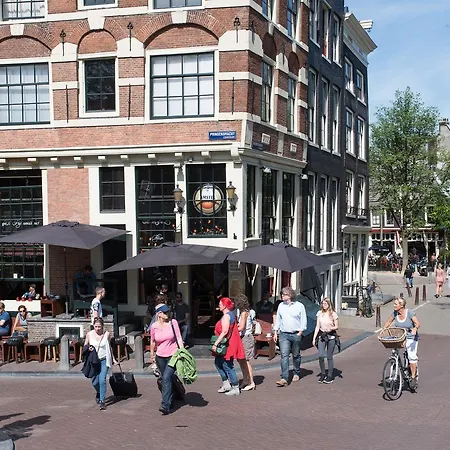 Houseboat Prince William & Houseboat Prince Arthur Ботель *