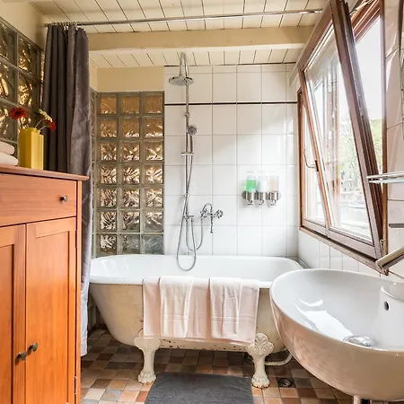 Houseboat William & Houseboat Arthur *