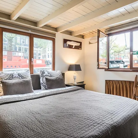 Houseboat Prince William & Houseboat Prince Arthur Ботель *